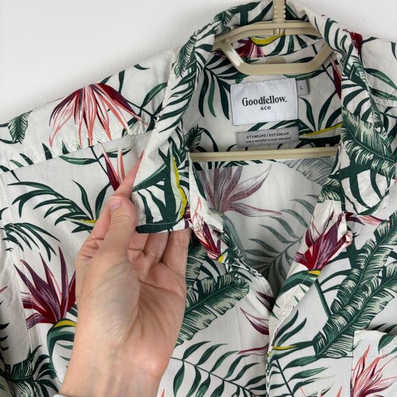 Goodfellow Tropical Hawaiian Shirt Large white green pink resort casual - Picture 3 of 7